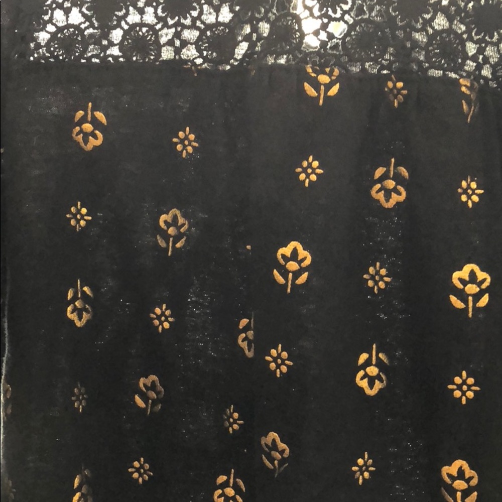 Kids shirt size 6/7